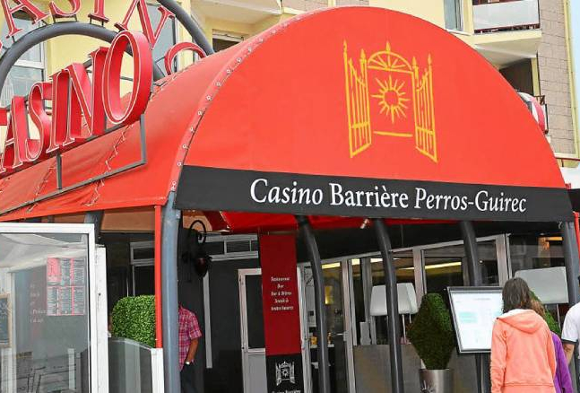 Les 9 casinos les moins rentables du groupe Barrière (situés à Besançon, Briançon, Carnac, Chamonix, Dax, Jonzac, Leucate, Perros-Guirec, les Sables-d'Olonne) et deux hôtels (le Pullman Bordeaux Lac et le Mercure Ni.jpg